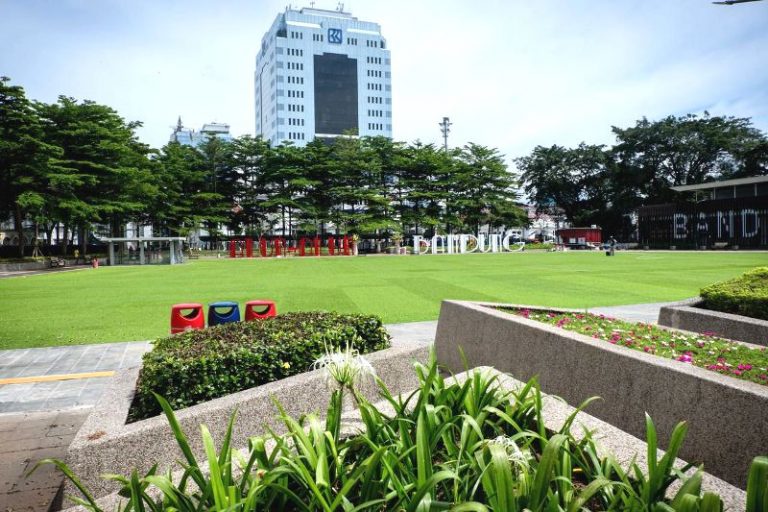 Penerapan KTR di Kawasan Alun-alun Kota Bandung, Upaya Menjaga Lingkungan