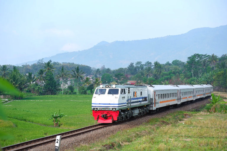 Relasi Commuter Line Bandung Raya Diperpanjang hingga Cicalengka
