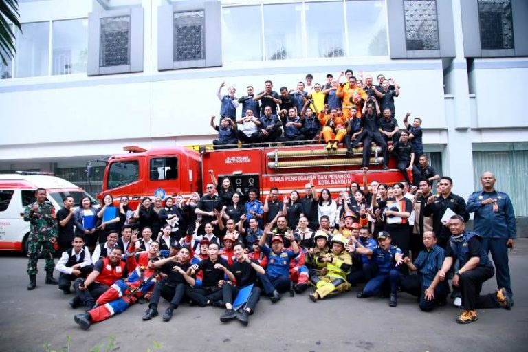 éL Hotel Bandung Gelar Simulasi Fire Drill, Kolaborasi dengan Dinas Kebakaran