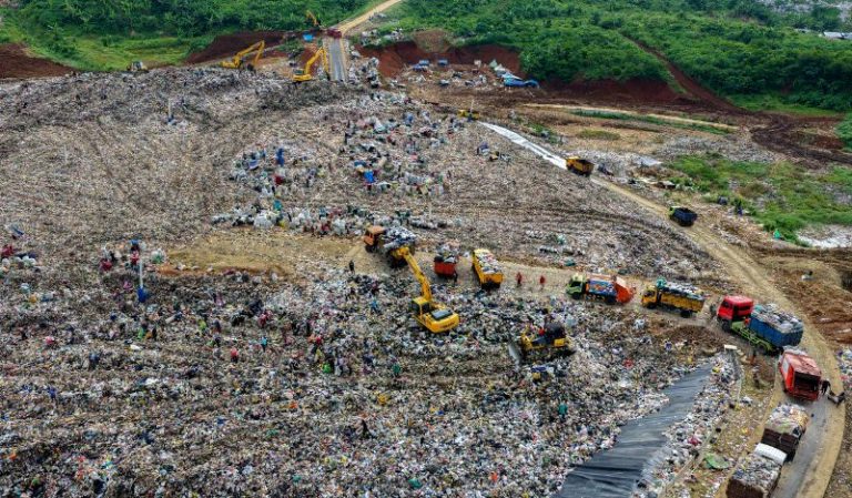Kota Bandung Perkuat Sistem Tata Kelola Sampah, Targetkan Lompatan Kinerja pada 2026