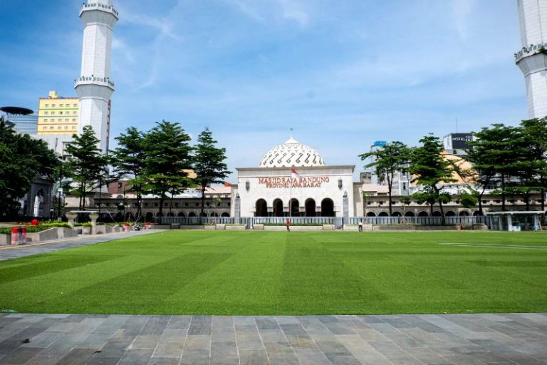 Ribuan Titik Salat Idul Fitri Disiapkan Pemkot Bandung, 500 di Lapangan Terbuka