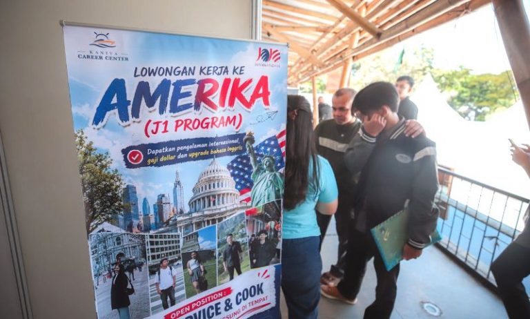 Farhan Sebut Lewat Job Fair Solusi Persoalan Ketenagakerjaan Terjembatani