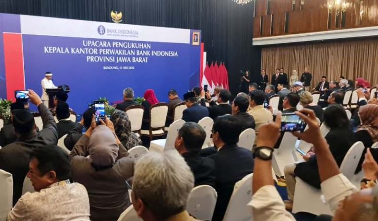 Usai Pengukuhan Kepala BI Jabar, KDM Tekankan Ekonomi Berbasis Ekologi